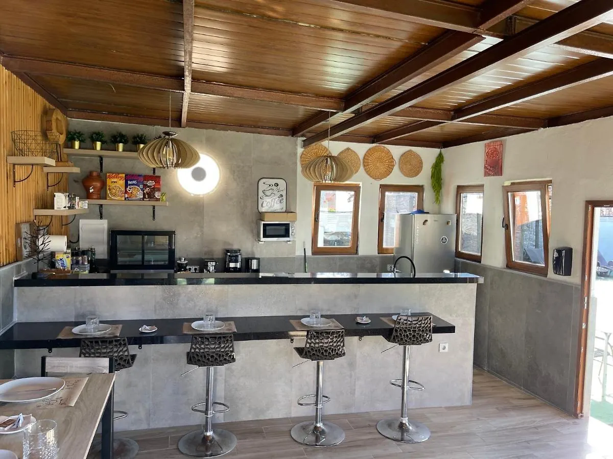 Valtisya Pool And Airport Guest House Telde