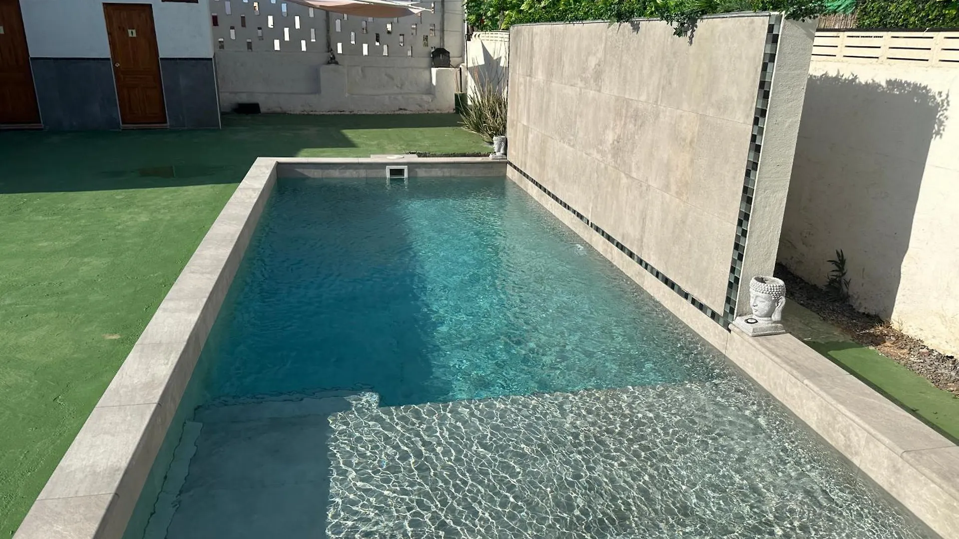 Country house Valtisya Pool And Airport Guest House Telde