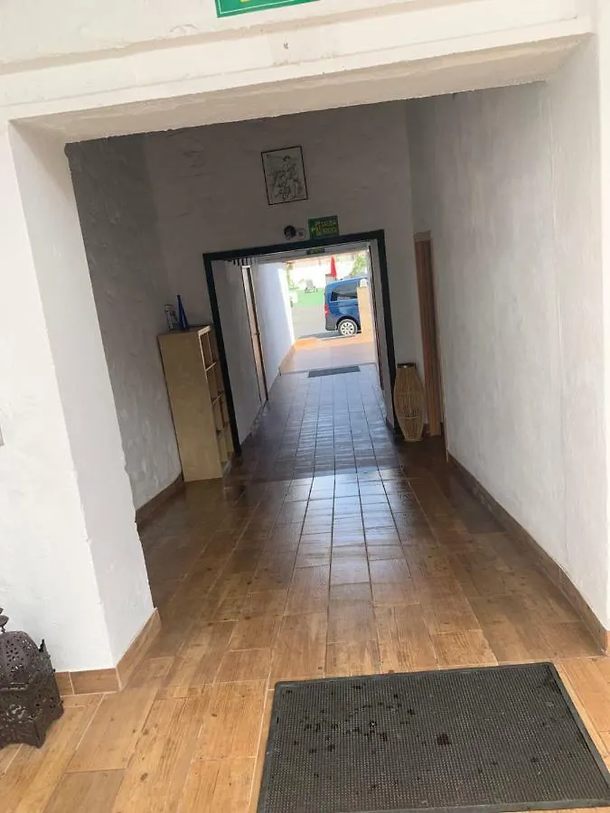 Valtisya Pool And Airport Guest House Telde