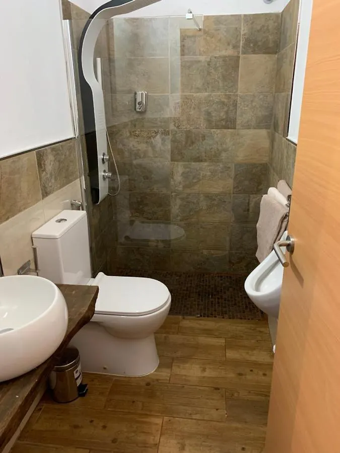 Landhaus Gasthaus Valtisya Pool And Airport Telde