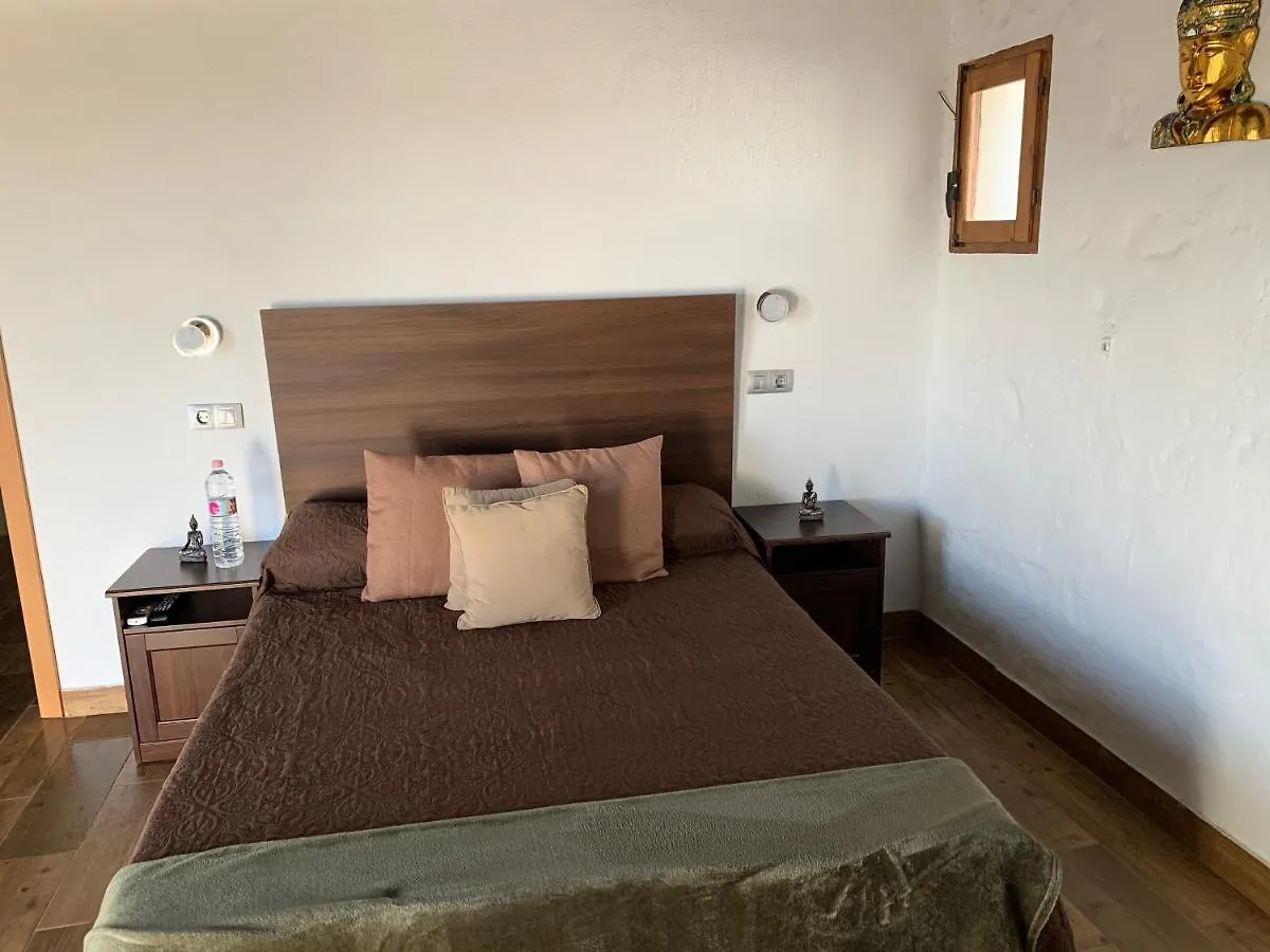Landhaus Gasthaus Valtisya Pool And Airport Telde